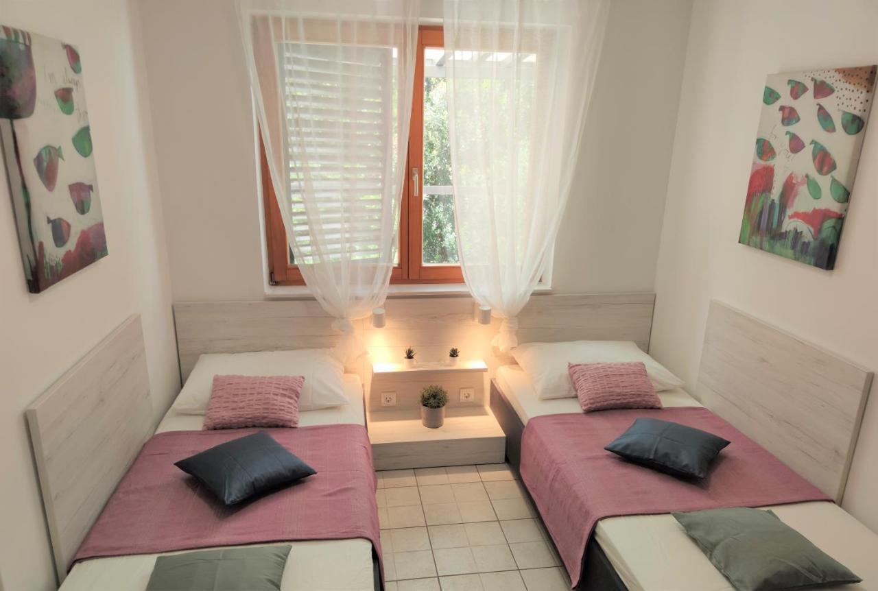 Apartments Riba Vis Habitación foto